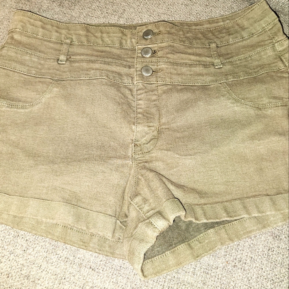 High-waisted shorts